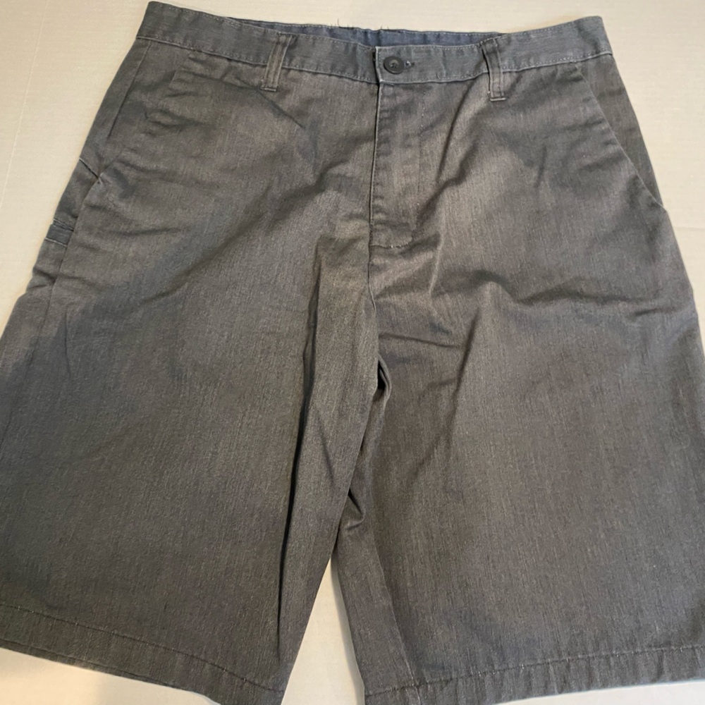 Men’s Subculture gray shirt size 32